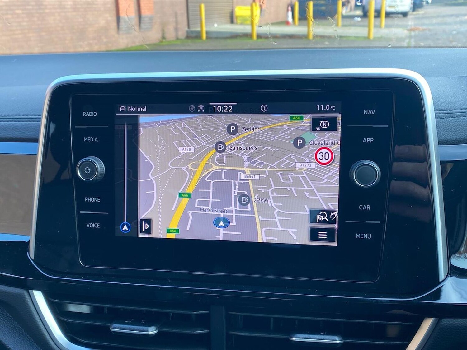 Used Volkswagen T-Roc 2025 for sale - 76490659: Photo 24