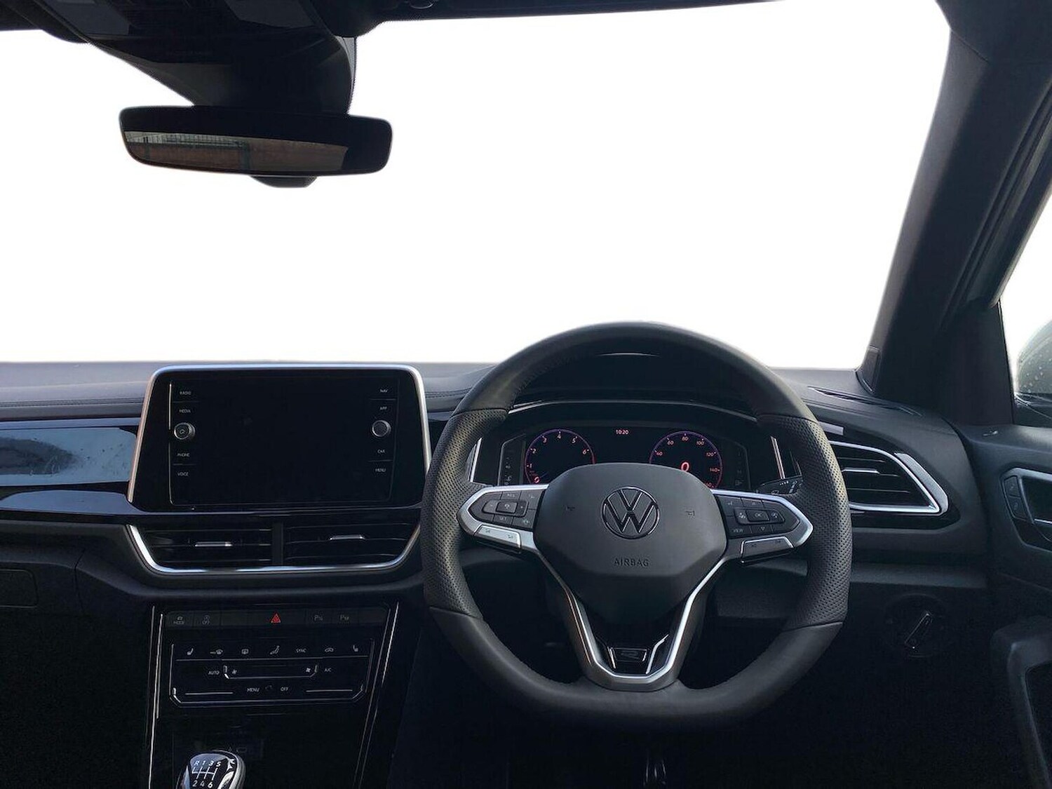 Used Volkswagen T-Roc 2025 for sale - 76490659: Photo 9