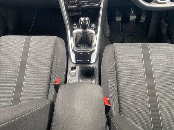 Used Volkswagen T-Roc 2024 for sale - 75656107: Photo 13