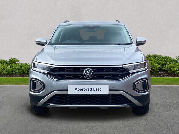 Used Volkswagen T-Roc 2024 for sale - 75656107: Photo 5