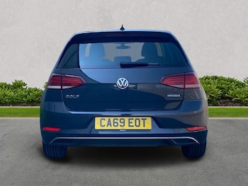 Used Volkswagen Golf 2019 for sale - 79143395: Photo