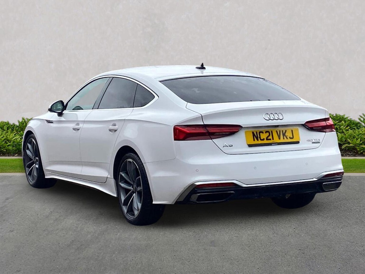 Used Audi A5 2021 for sale - 76770084: Photo 2