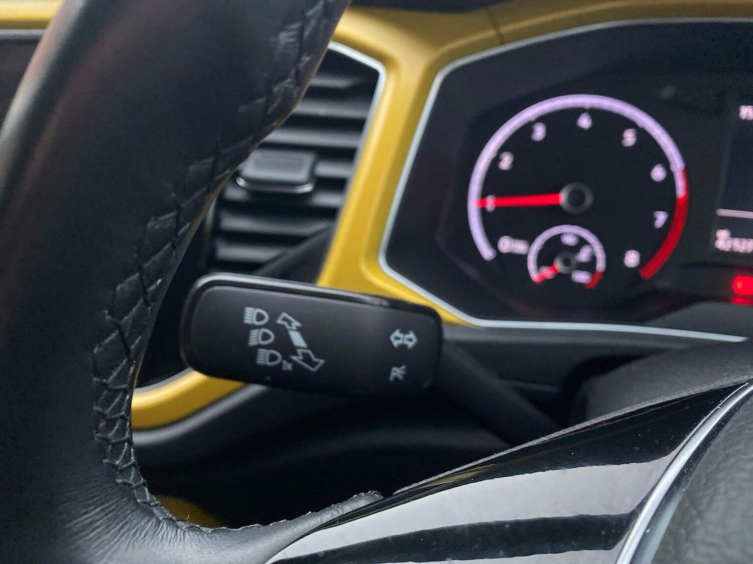 Used Volkswagen T-Roc 2020 for sale - 77603697: Photo 28