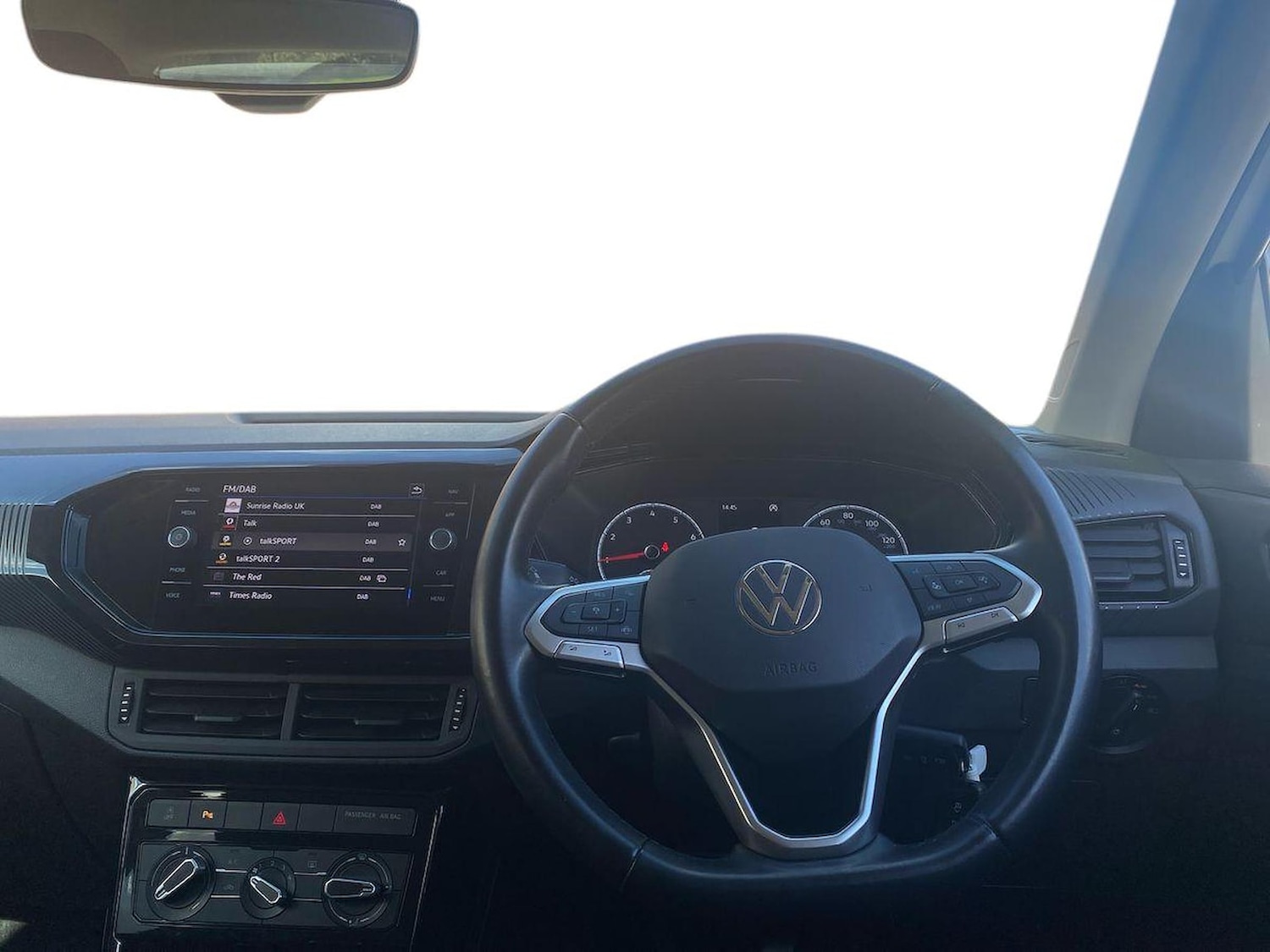 Used Volkswagen T-Cross 2022 for sale - 76650218: Photo 9