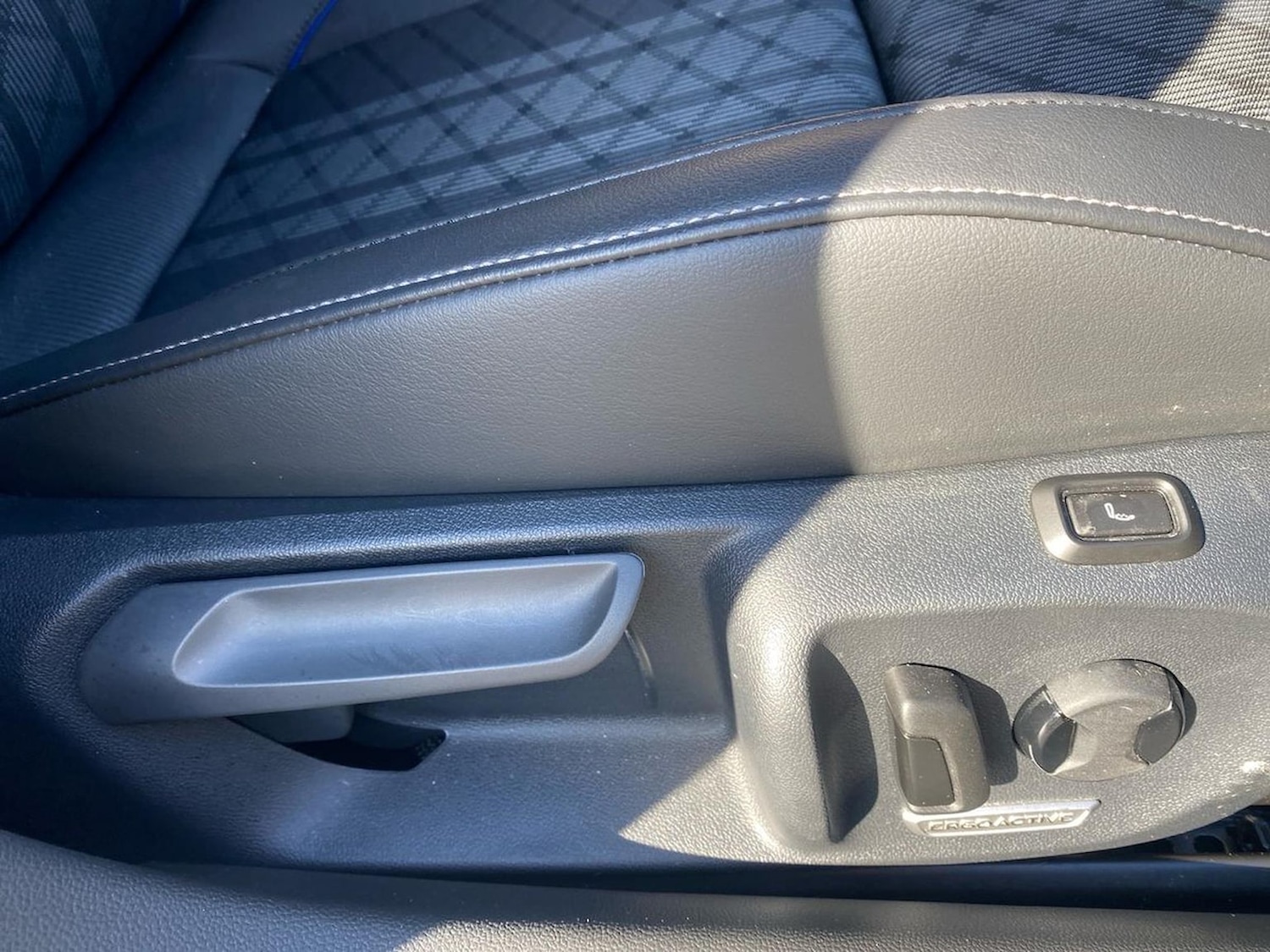 Used Volkswagen Passat 2025 for sale - 76402454: Photo 31