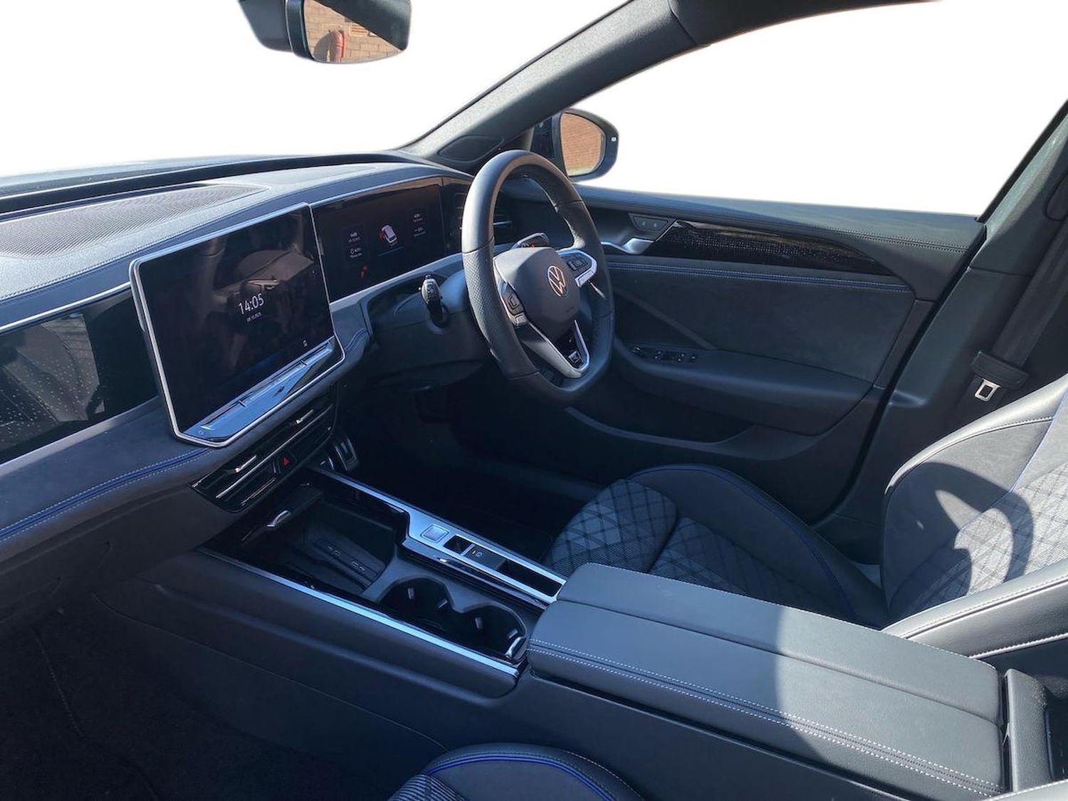 Used Volkswagen Passat 2025 for sale - 76402454: Photo 8