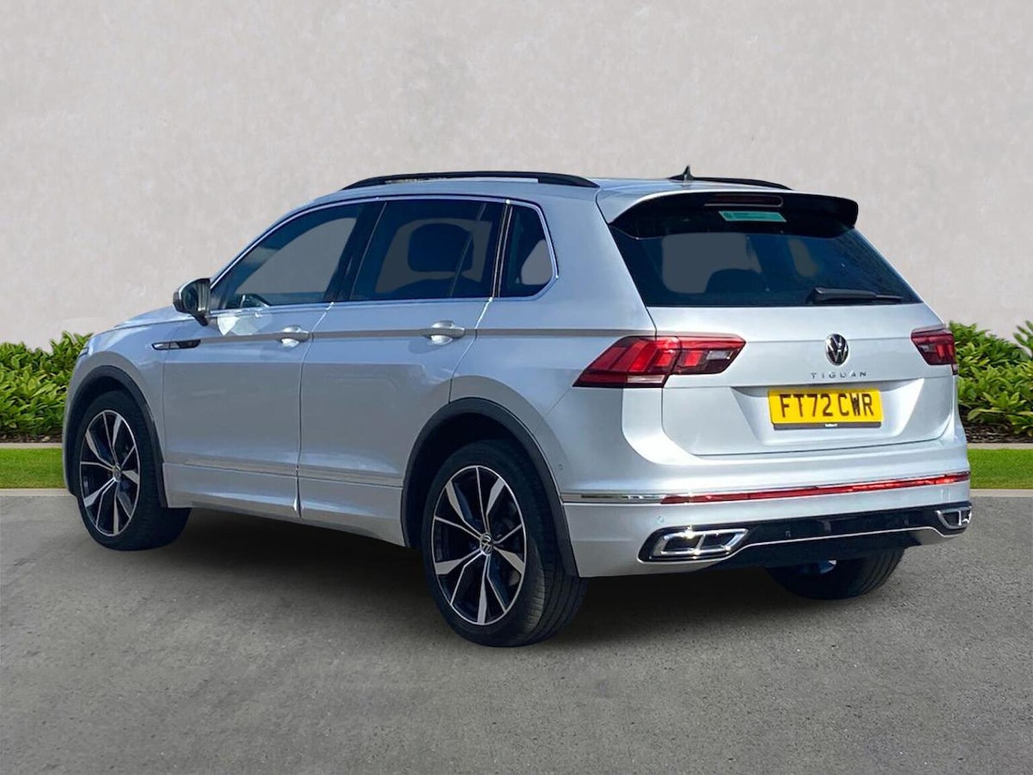 Used Volkswagen Tiguan 2023 for sale - 78198122: Photo 2