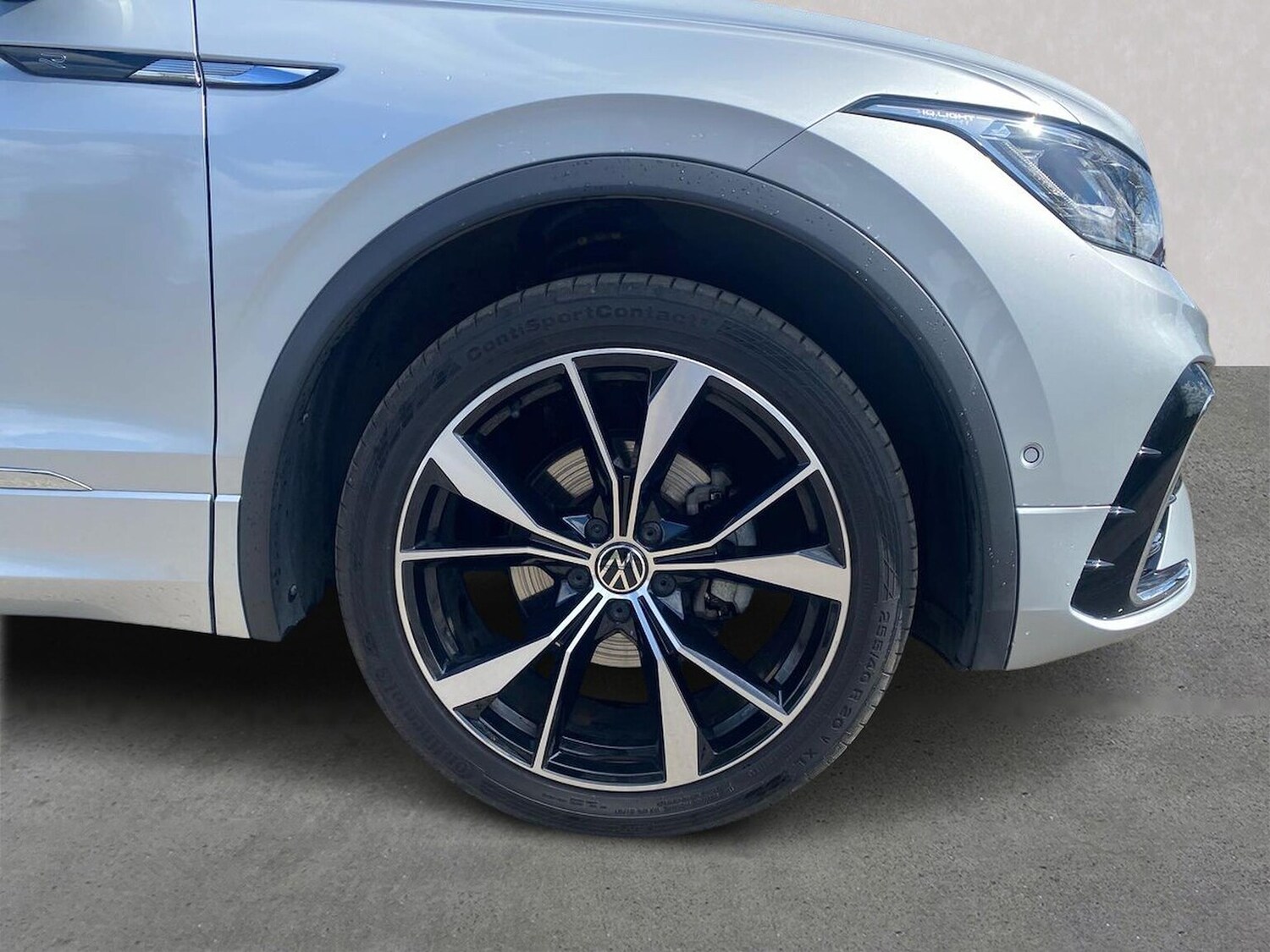 Used Volkswagen Tiguan 2023 for sale - 78198122: Photo 6