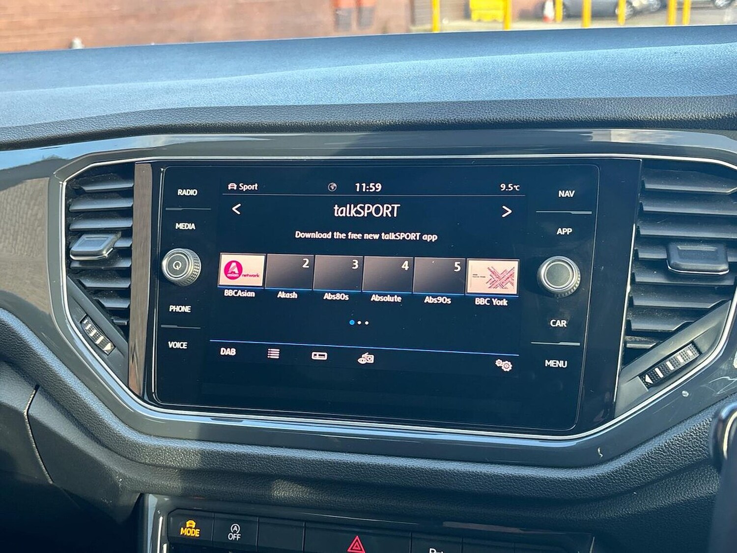 Used Volkswagen T-Roc 2019 for sale - 77003688: Photo 11