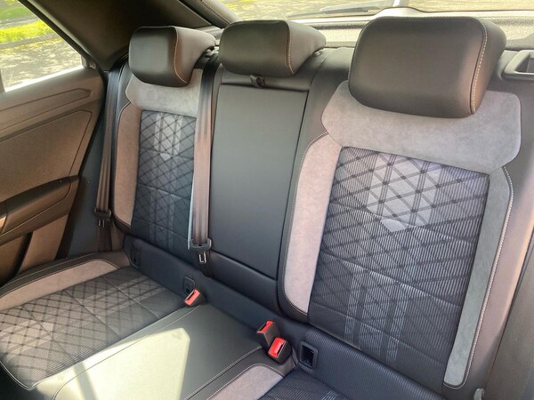 Used Volkswagen T-Roc 2025 for sale - 75994951: Photo 16