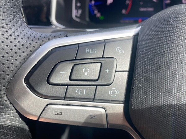 Used Volkswagen T-Roc 2025 for sale - 75994951: Photo 27