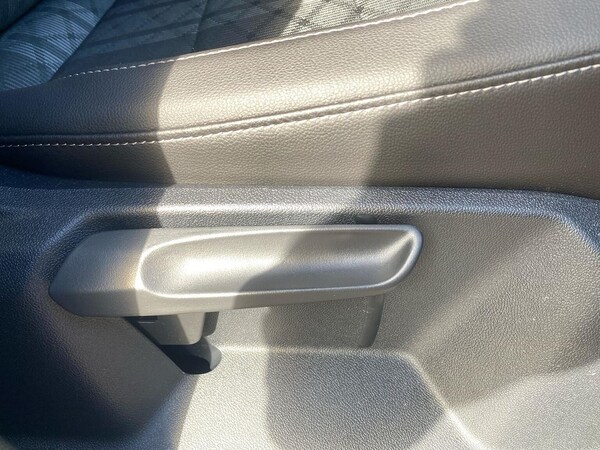 Used Volkswagen T-Roc 2025 for sale - 75994951: Photo 30