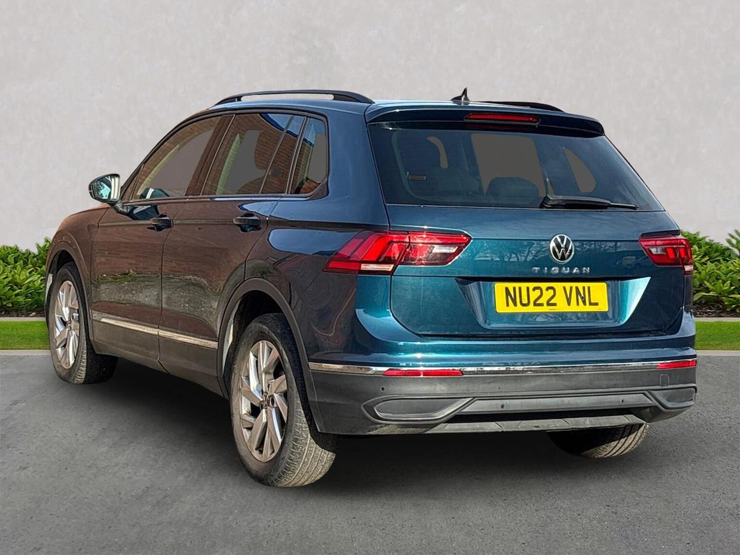 Used Volkswagen Tiguan 2022 for sale - 76719426: Photo 2