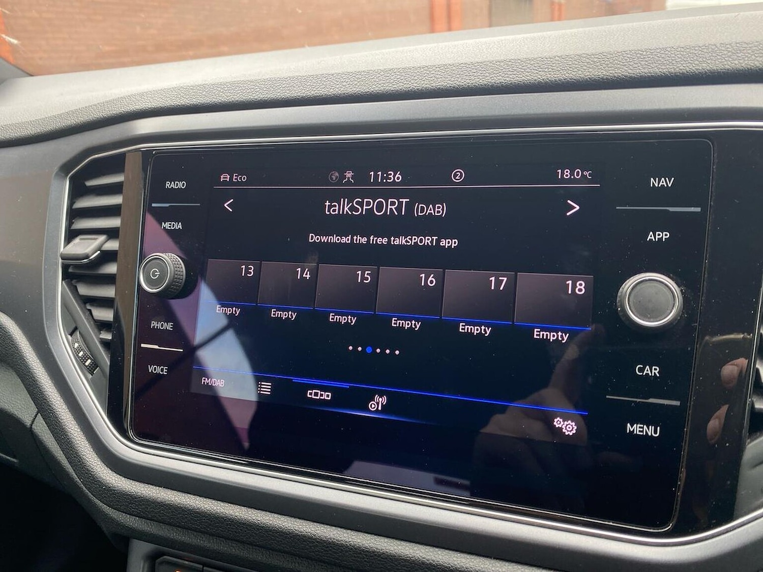 Used Volkswagen T-Roc 2020 for sale - 76007253: Photo 11