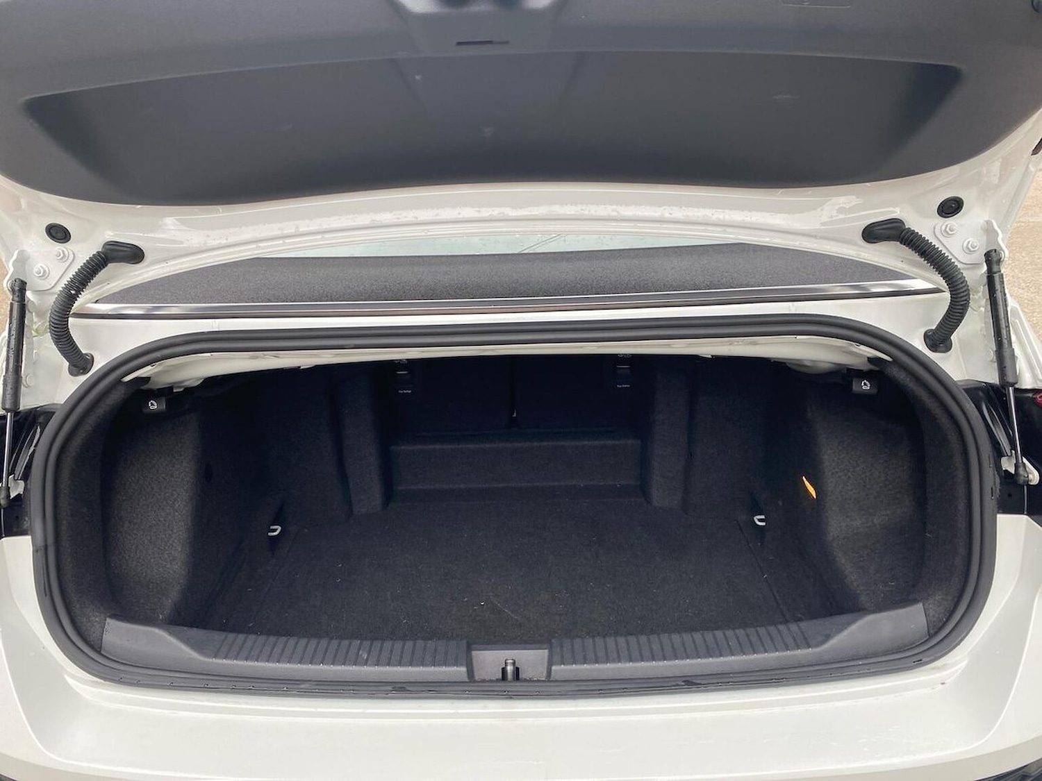 Used Volkswagen T-Roc 2020 for sale - 76007253: Photo 17