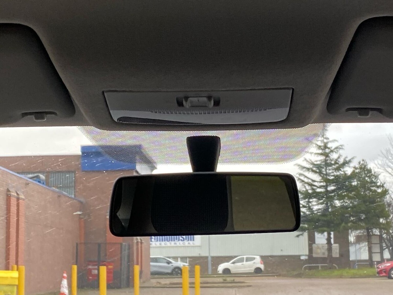 Used Volkswagen up! 2014 for sale - 76682578: Photo 14