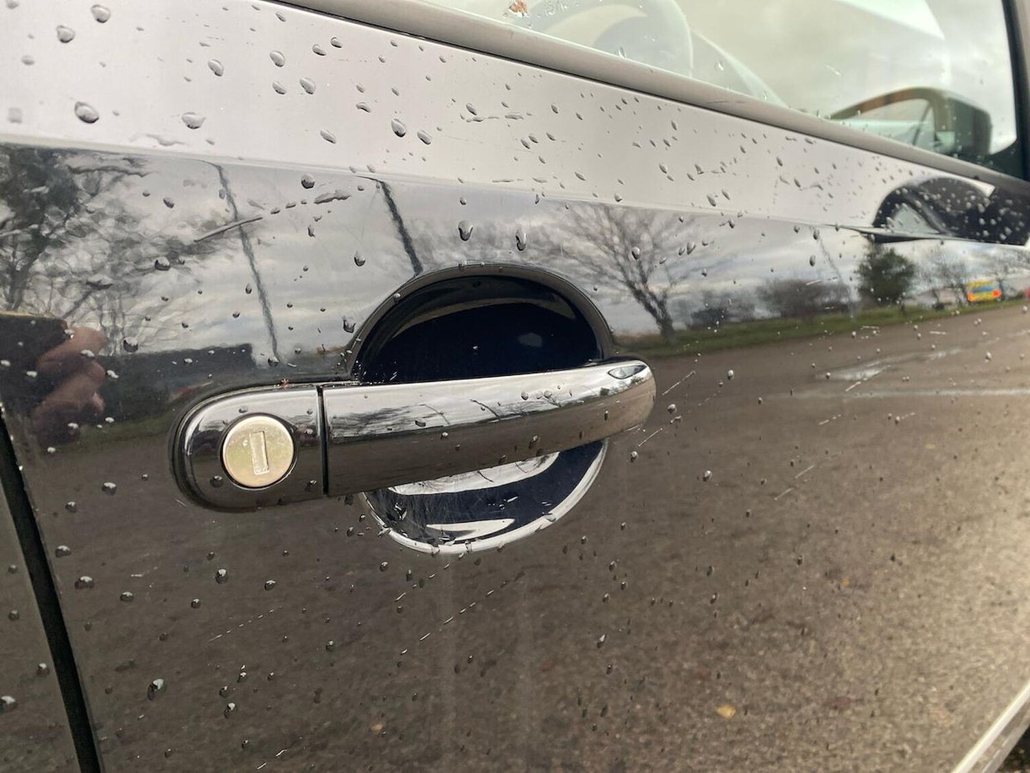 Used Volkswagen up! 2014 for sale - 76682578: Photo 31