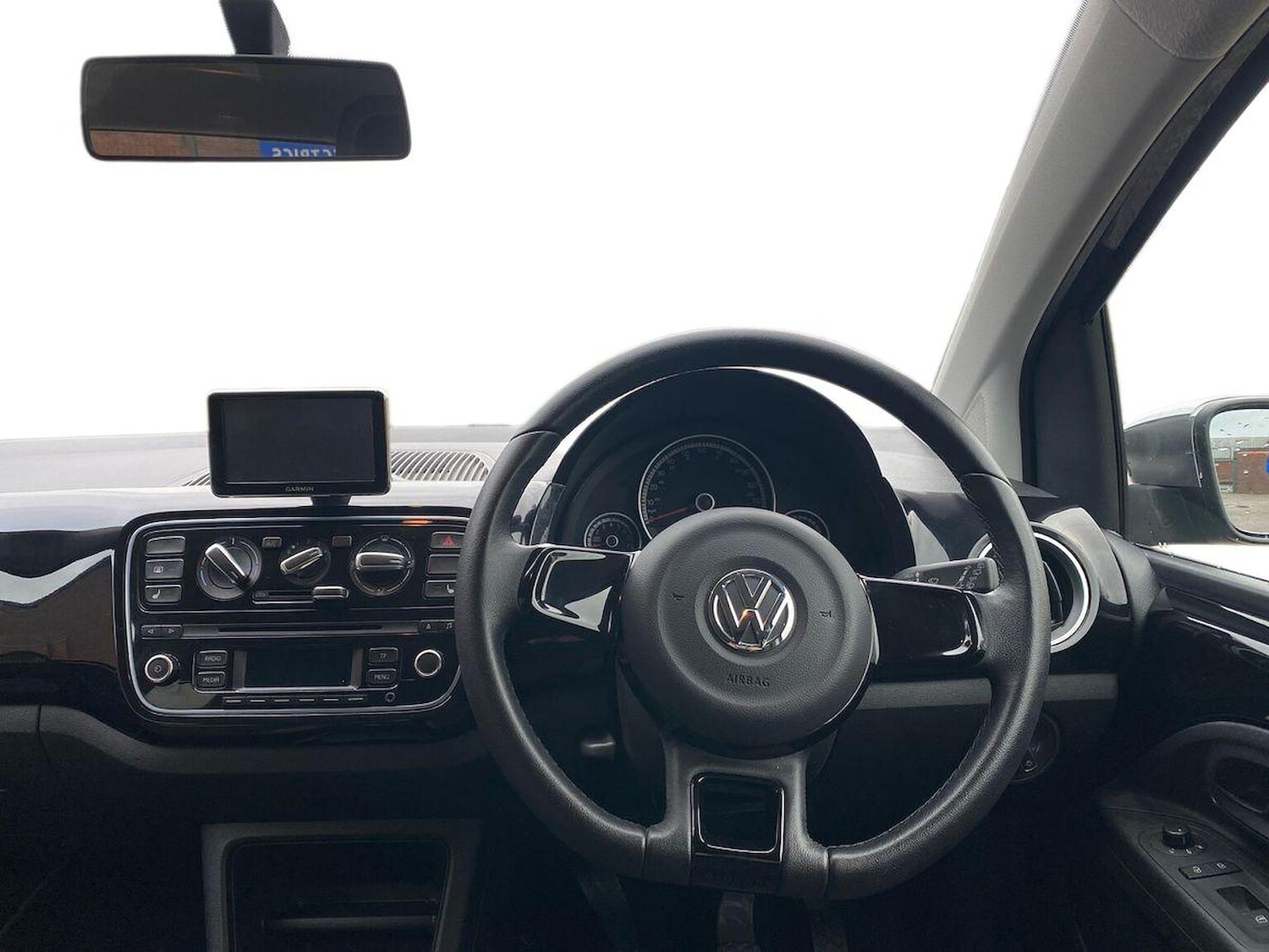 Used Volkswagen up! 2014 for sale - 76682578: Photo 9