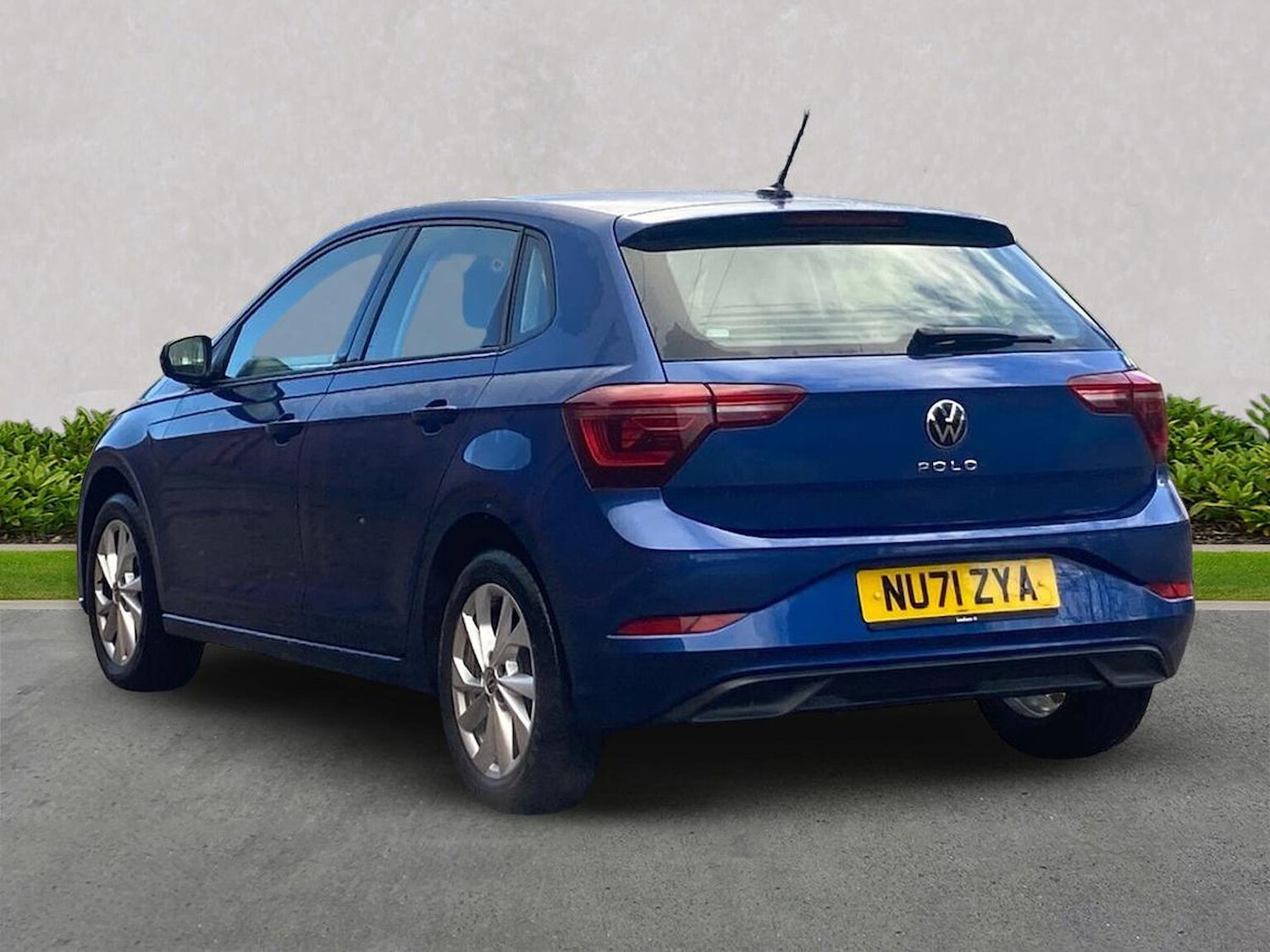 Used Volkswagen Polo 2021 for sale - 76618524: Photo 2