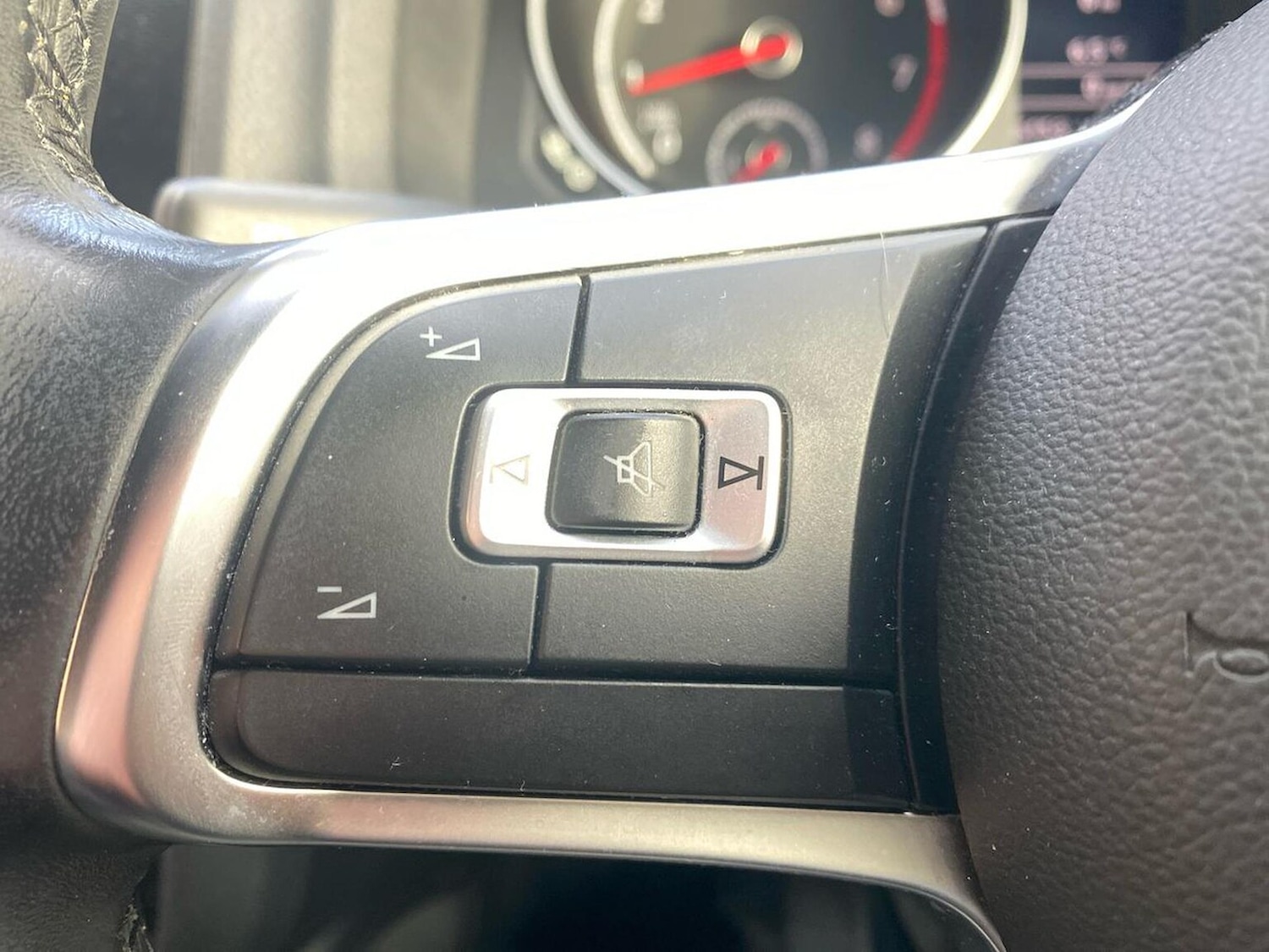 Used Volkswagen Scirocco 2017 for sale - 76762423: Photo 27