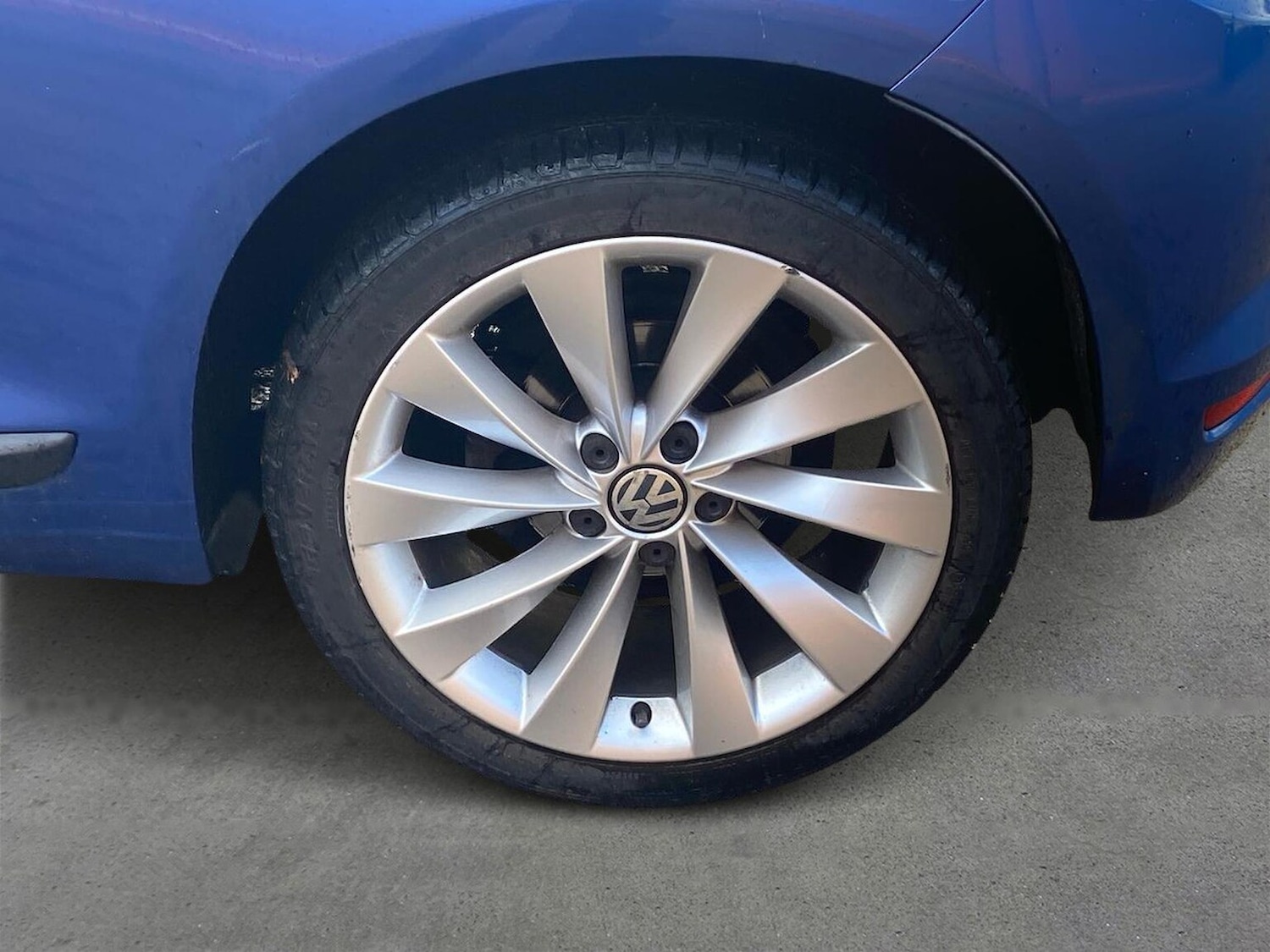 Used Volkswagen Scirocco 2017 for sale - 76762423: Photo 6