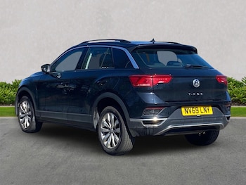 Used Volkswagen T-Roc 2020 for sale - 78373696: Photo