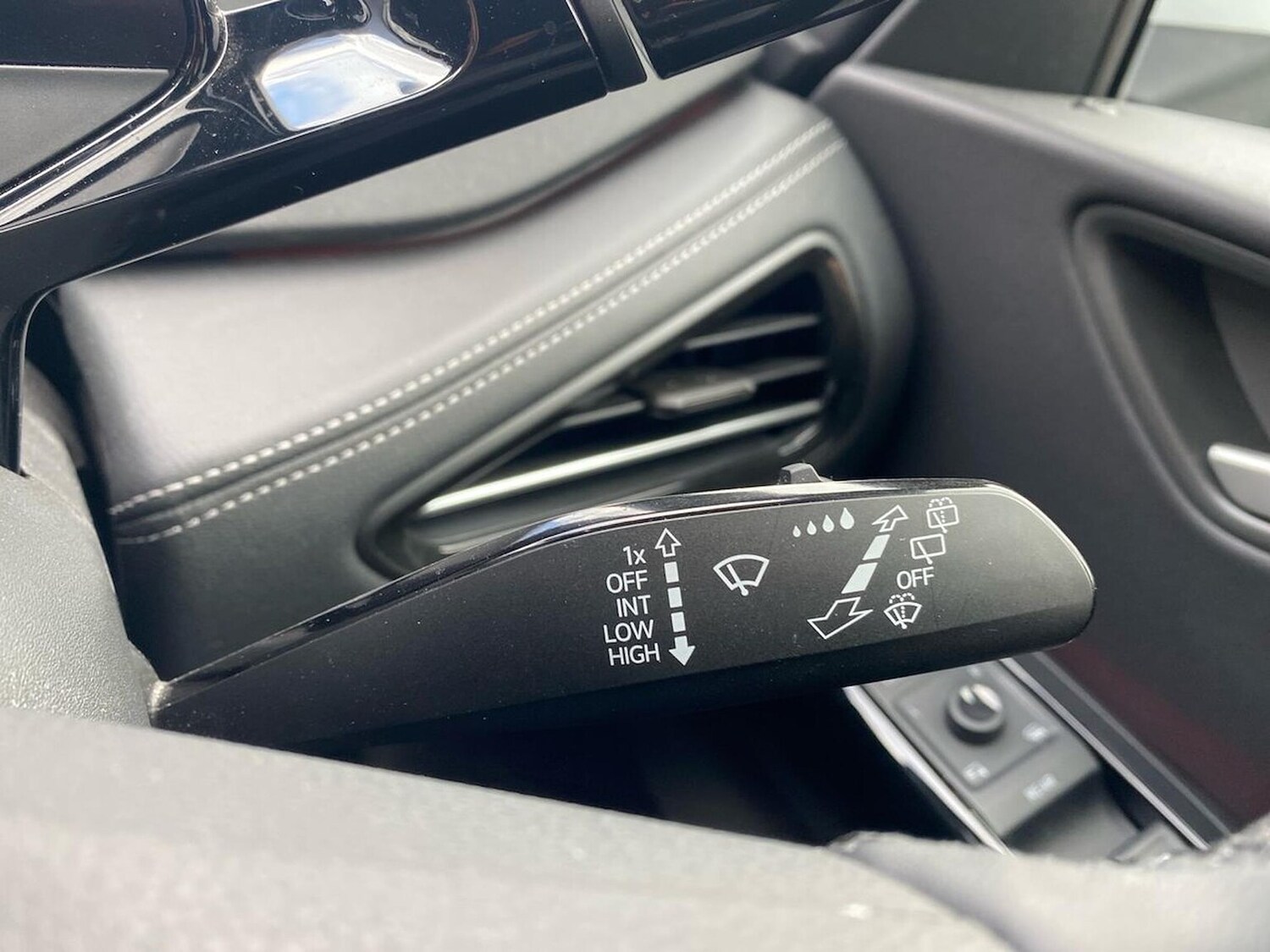 Used Volkswagen ID.3 2023 for sale - 76257806: Photo 28