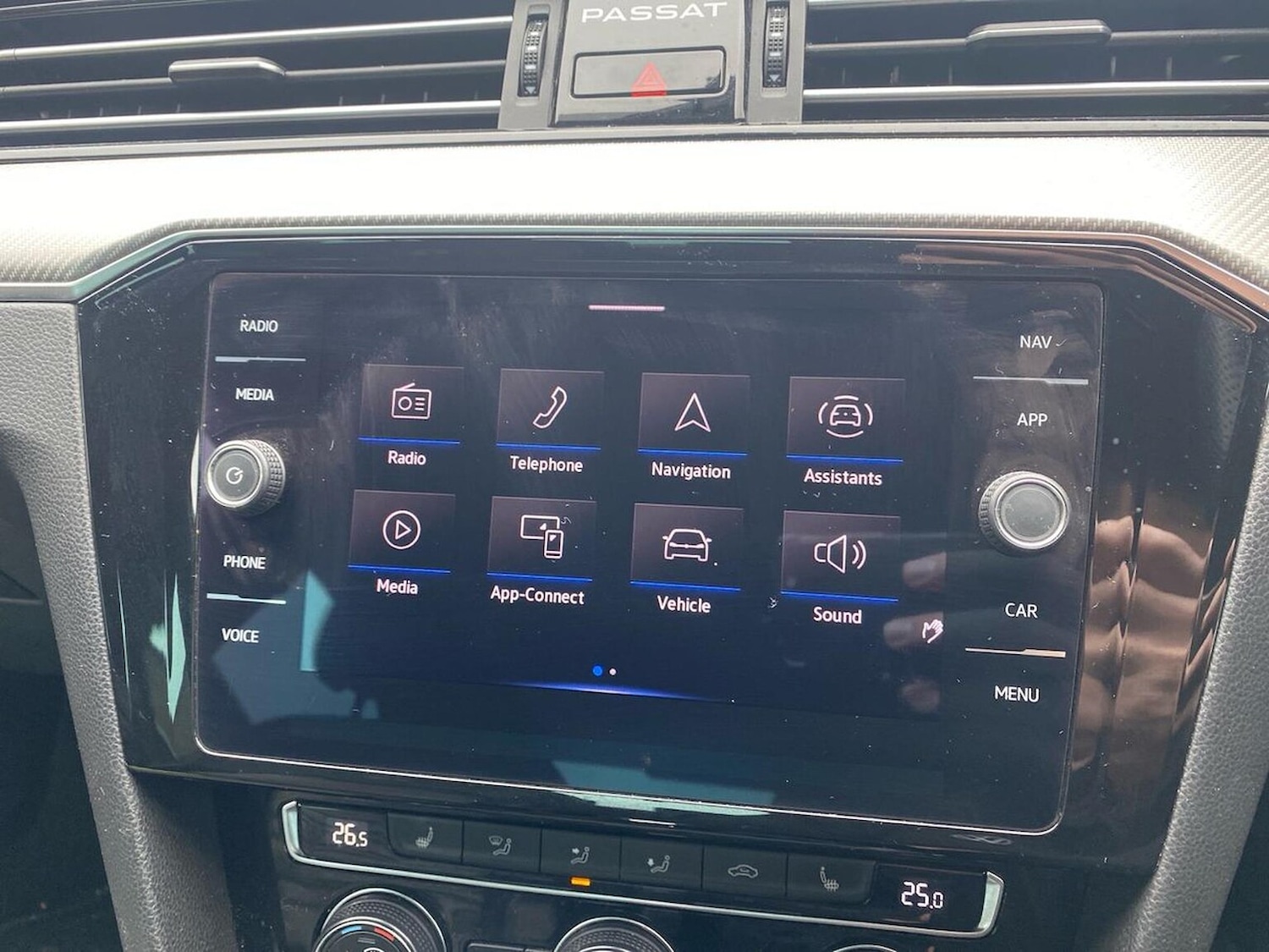 Used Volkswagen Passat 2020 for sale - 76618528: Photo 25