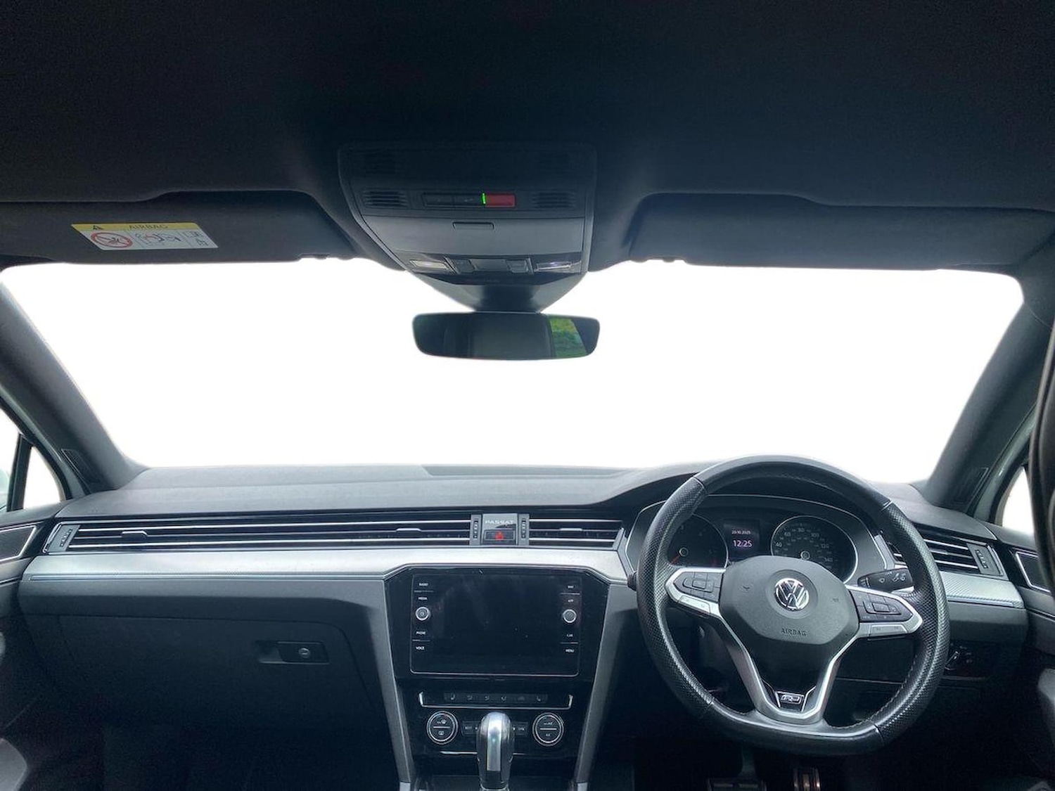 Used Volkswagen Passat 2020 for sale - 76618528: Photo 8