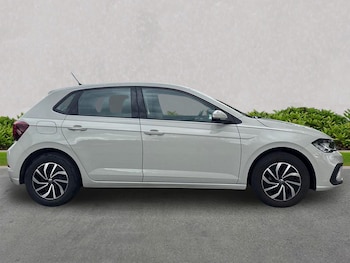 Used Volkswagen Polo 2023 for sale - 78606051: Photo