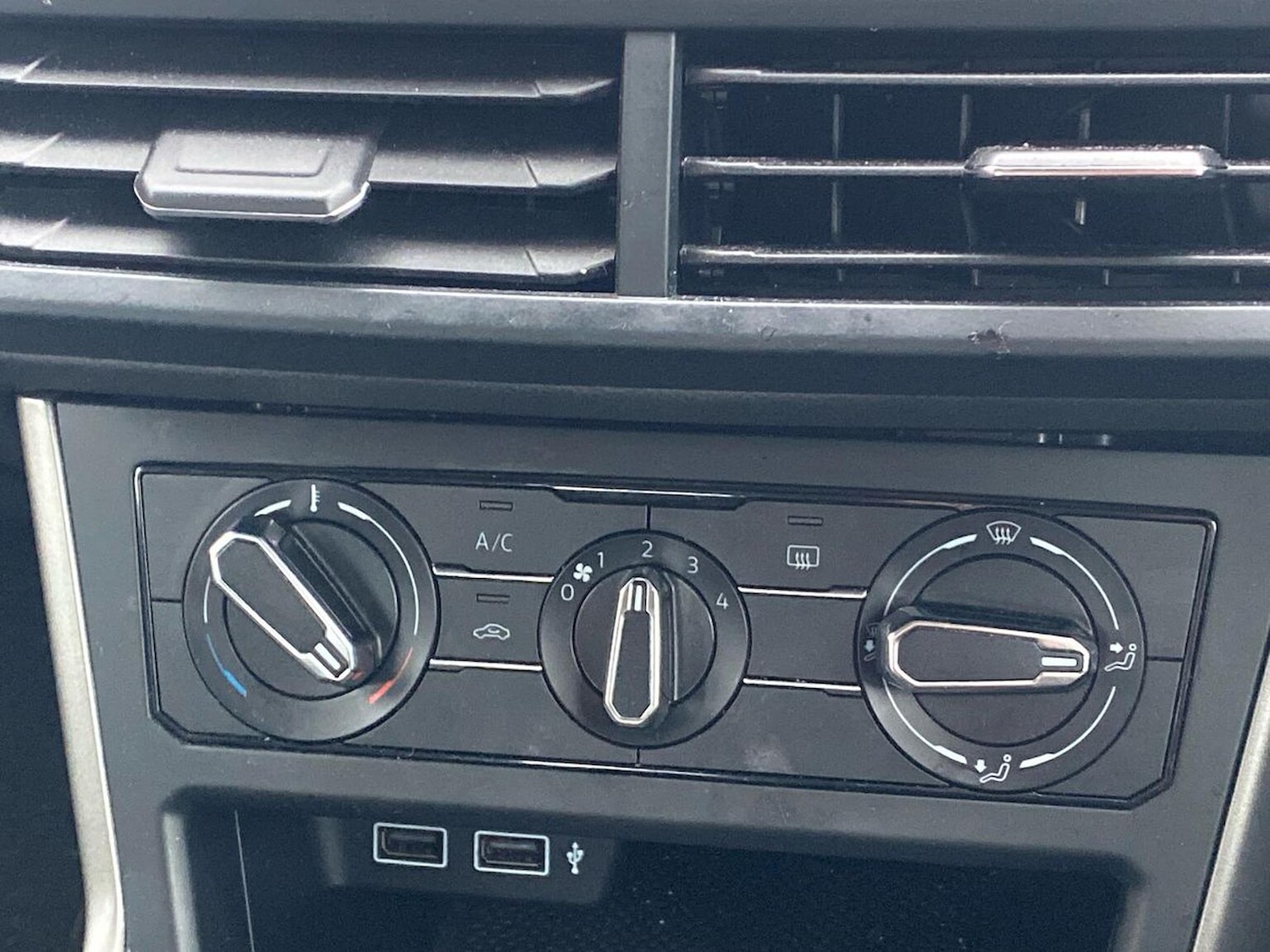 Used Volkswagen Polo 2018 for sale - 76770082: Photo 12