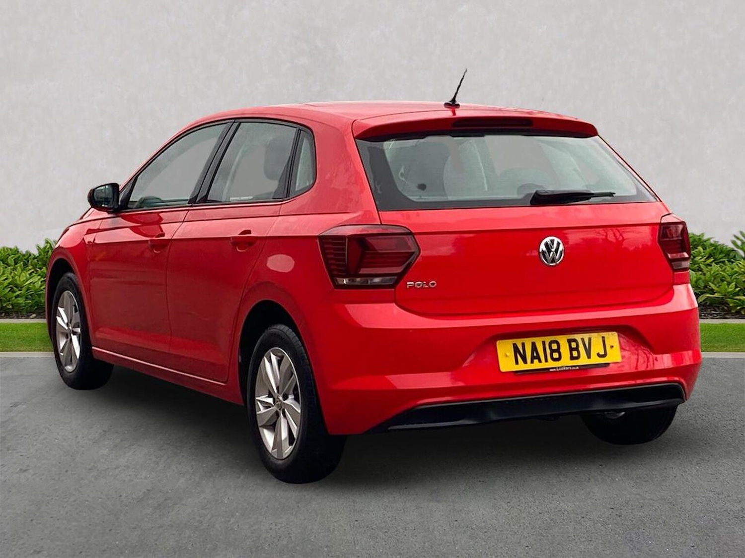 Used Volkswagen Polo 2018 for sale - 76770082: Photo 2