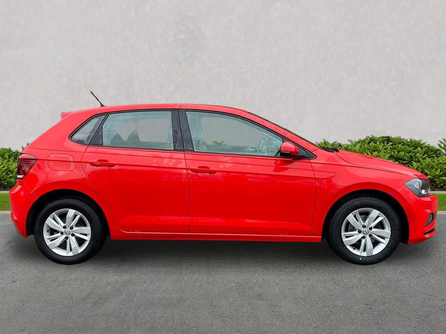 Used Volkswagen Polo 2018 for sale - 76770082: Photo 3