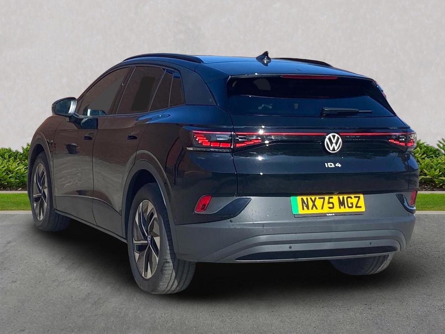 Used Volkswagen ID.4 2025 for sale - 76128991: Photo 2