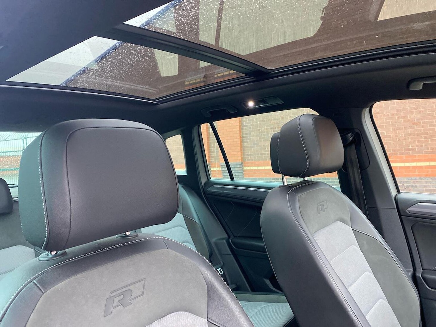 Used Volkswagen Tiguan 2020 for sale - 76920123: Photo 30