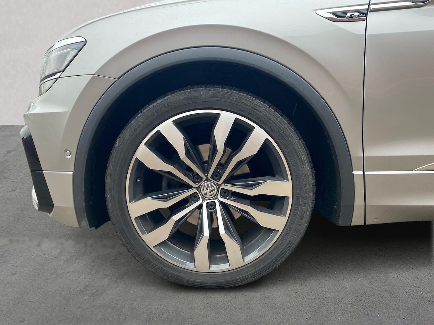 Used Volkswagen Tiguan 2020 for sale - 76920123: Photo 6