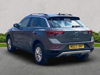 Used Volkswagen T-Roc 2023 for sale - 75505451: Photo