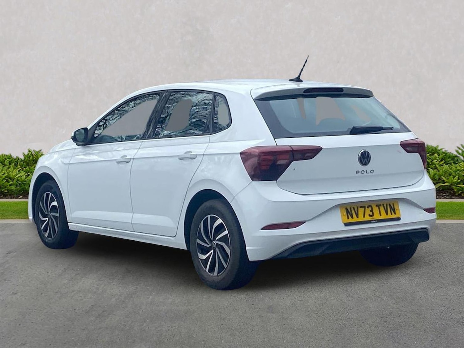 Used Volkswagen Polo 2024 for sale - 78195076: Photo 2