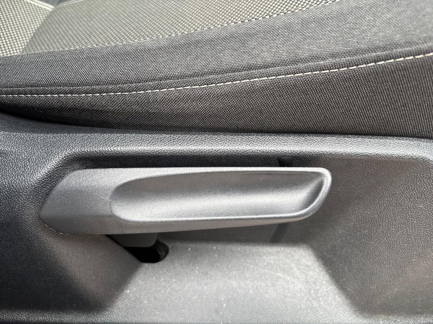 Used Volkswagen T-Roc 2019 for sale - 76275164: Photo 28