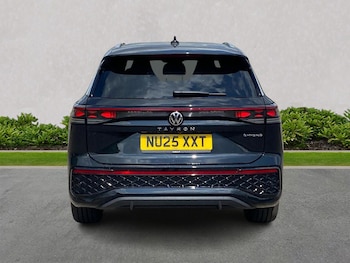 Used Volkswagen Touran 2025 for sale - 75505529: Photo