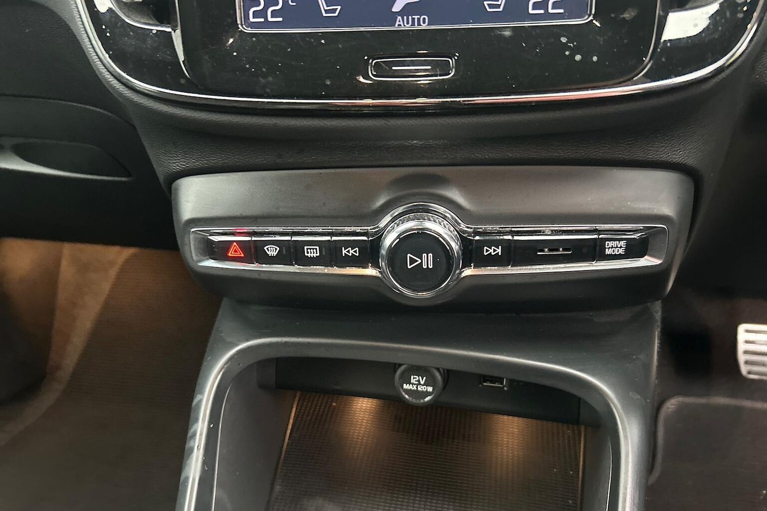 Used Volvo XC40 2021 for sale - 77715401: Photo 12