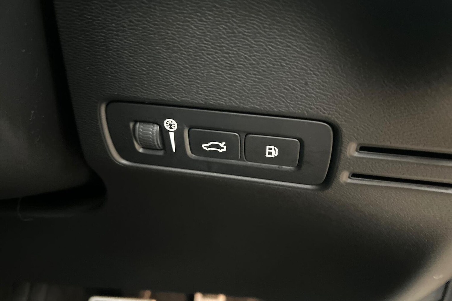 Used Volvo XC40 2021 for sale - 77715401: Photo 22