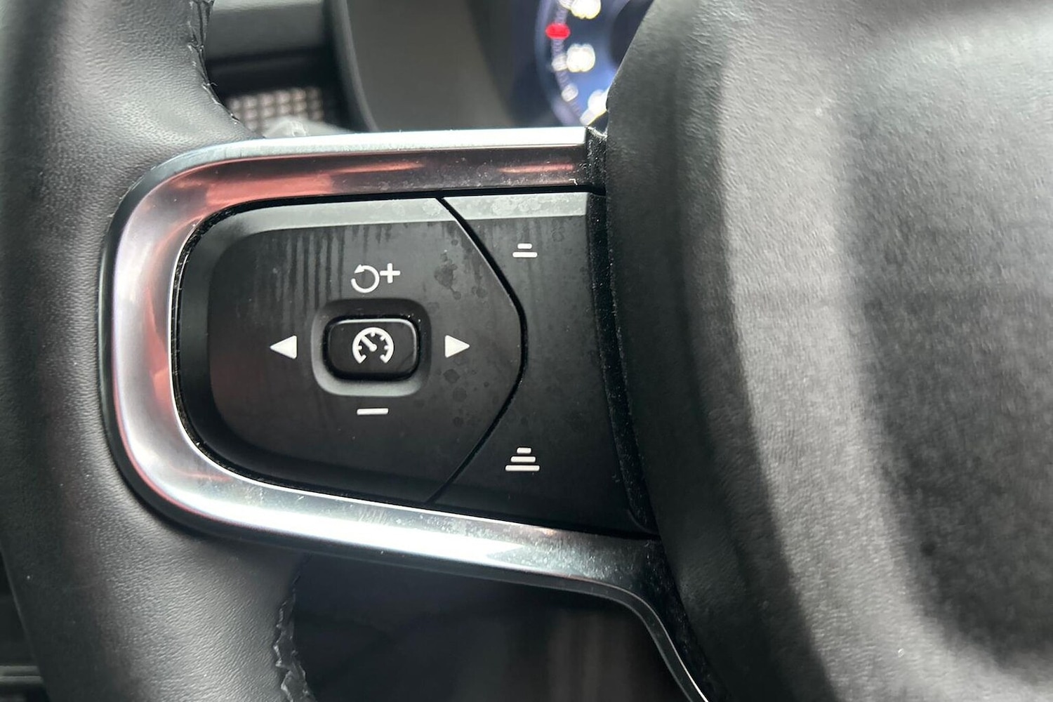 Used Volvo XC40 2021 for sale - 77715401: Photo 26