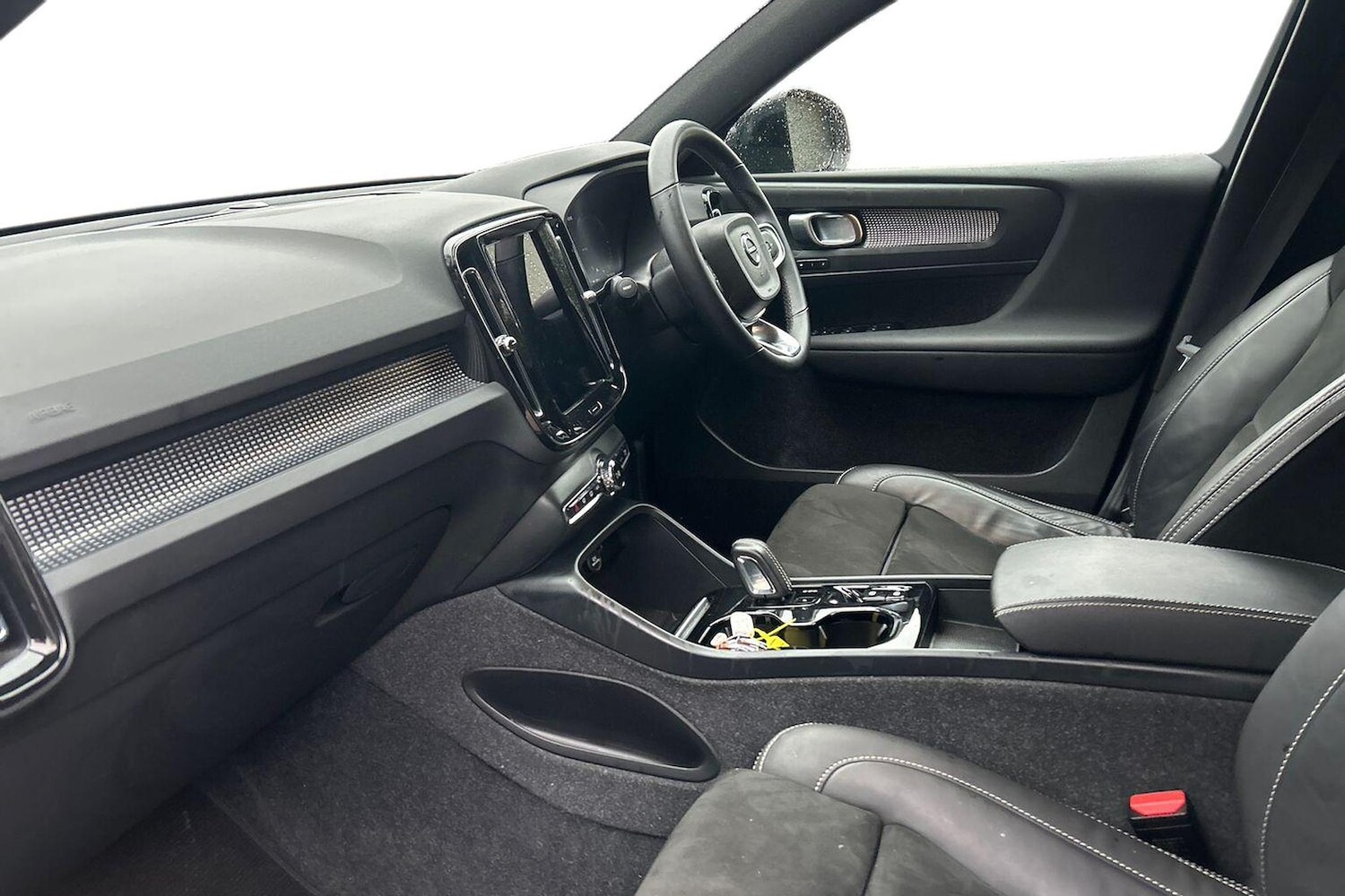 Used Volvo XC40 2021 for sale - 77715401: Photo 7