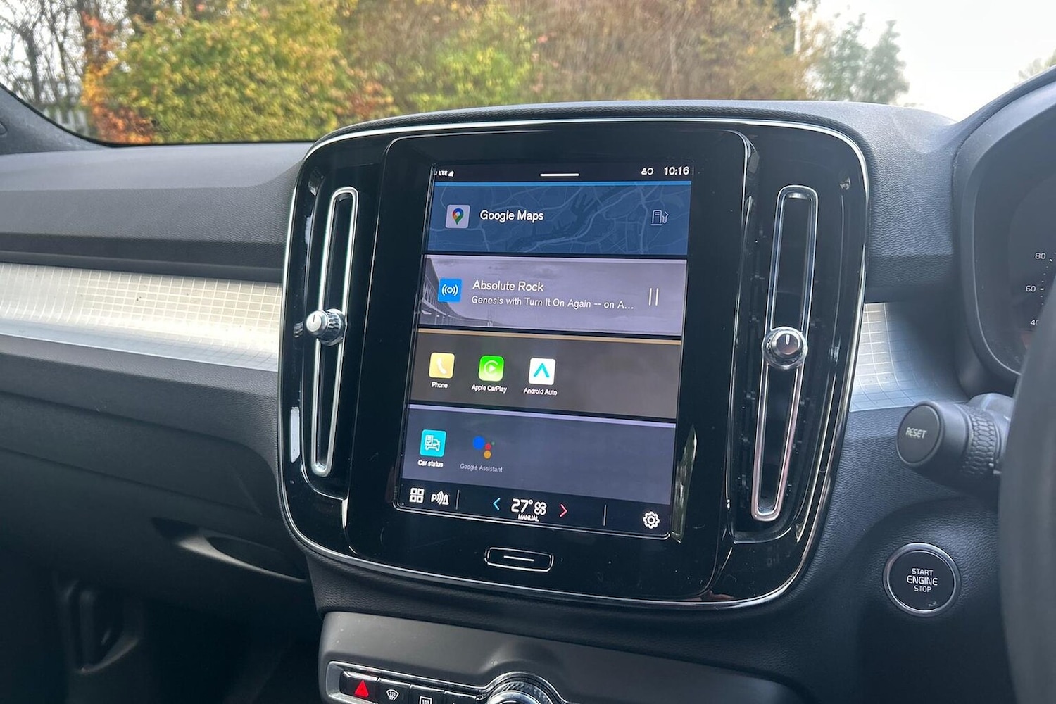 Used Volvo XC40 2022 for sale - 76693402: Photo 11