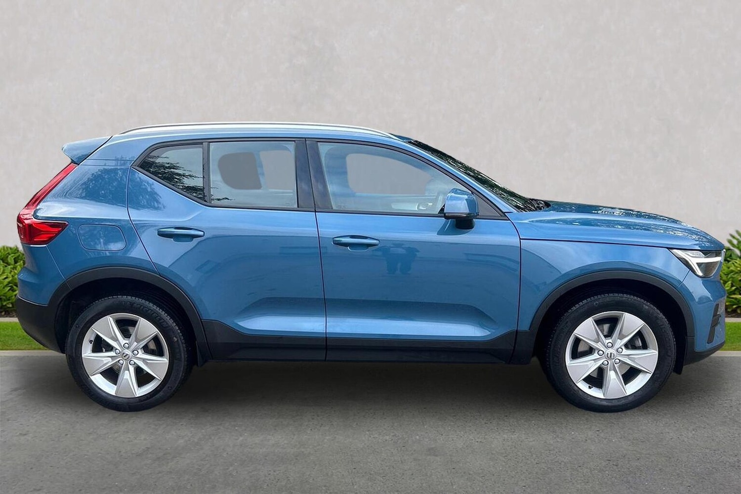 Used Volvo XC40 2022 for sale - 76693402: Photo 3