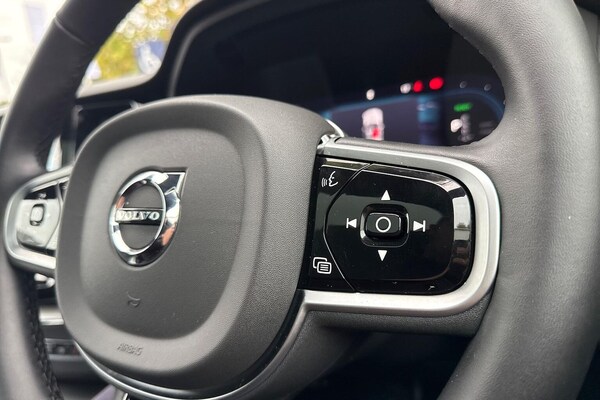 Used Volvo XC60 2025 for sale - 76194463: Photo 28