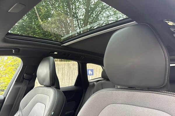 Used Volvo XC60 2025 for sale - 76194463: Photo 40