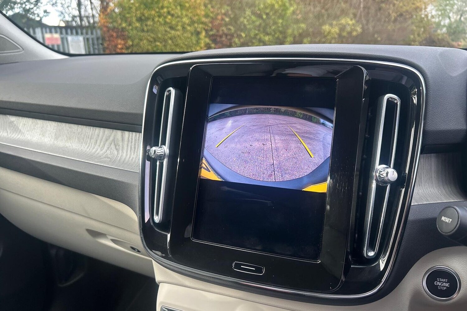 Used Volvo XC40 2020 for sale - 76741198: Photo 23