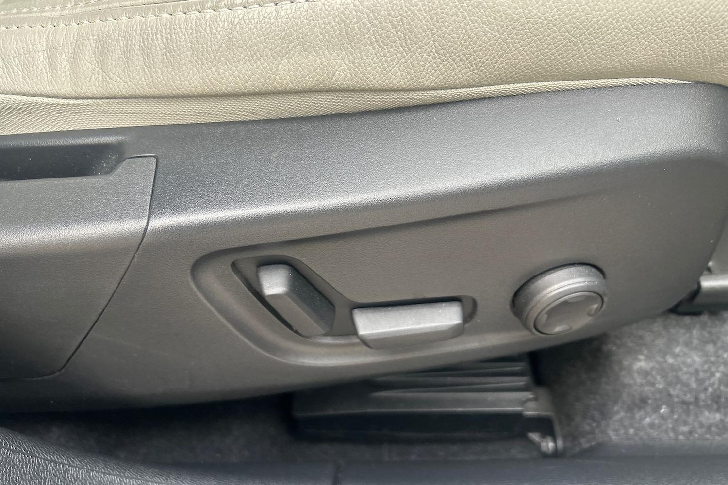 Used Volvo XC40 2020 for sale - 76741198: Photo 30